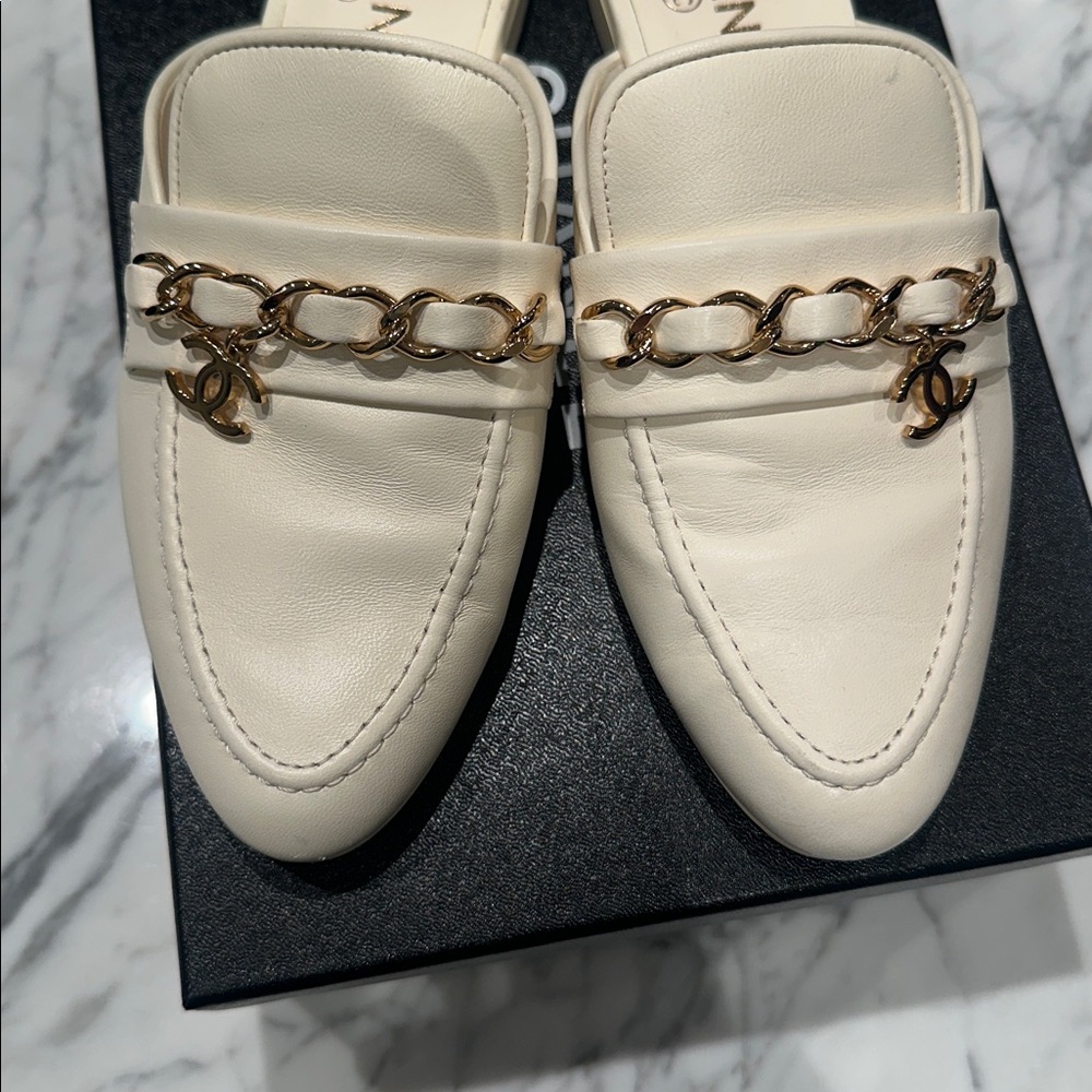 Chanel Mules Ivory - Picture 6 of 12